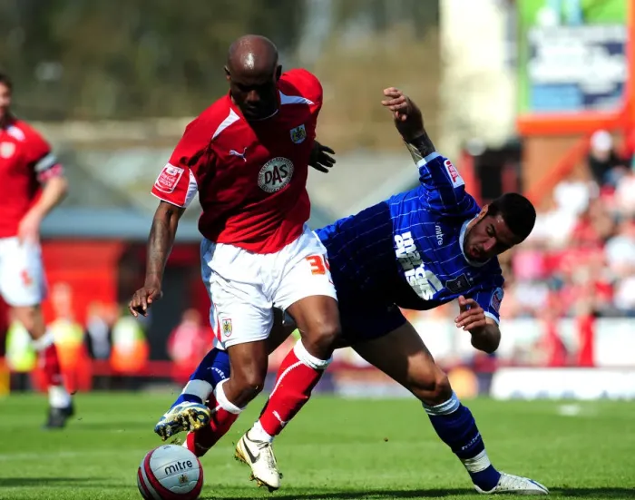 Framed Print : Bristol City vs Ipswich Town: A Football Rivalry - Season 08-09 Framed Print : Bristol City vs Ipswich Town: A Football Rivalry - Season 08-09