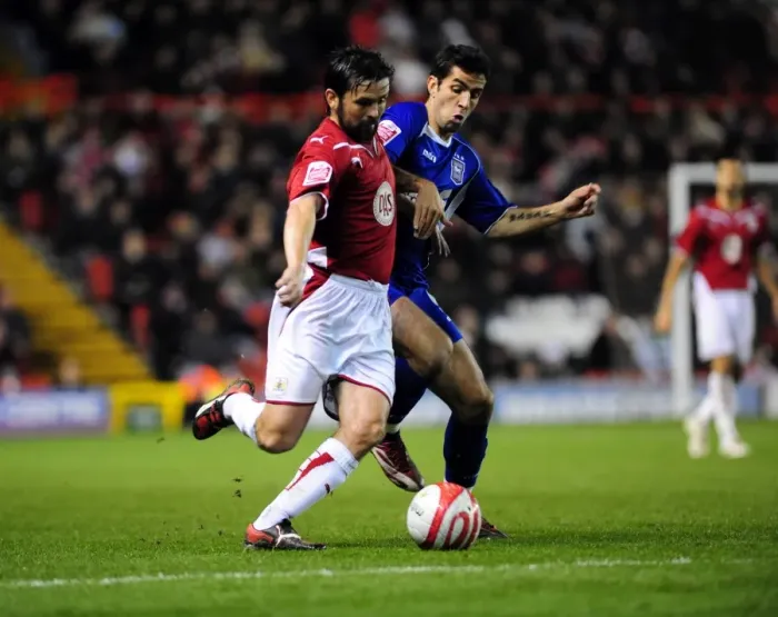 Framed Print : Bristol City vs Ipswich Town: A Football Rivalry - Season 09-10 Framed Print : Bristol City vs Ipswich Town: A Football Rivalry - Season 09-10