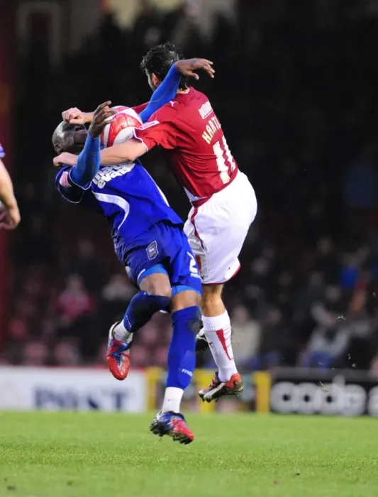 Framed Print : Bristol City vs Ipswich Town: A Football Showdown - Season 09-10 Framed Print : Bristol City vs Ipswich Town: A Football Showdown - Season 09-10