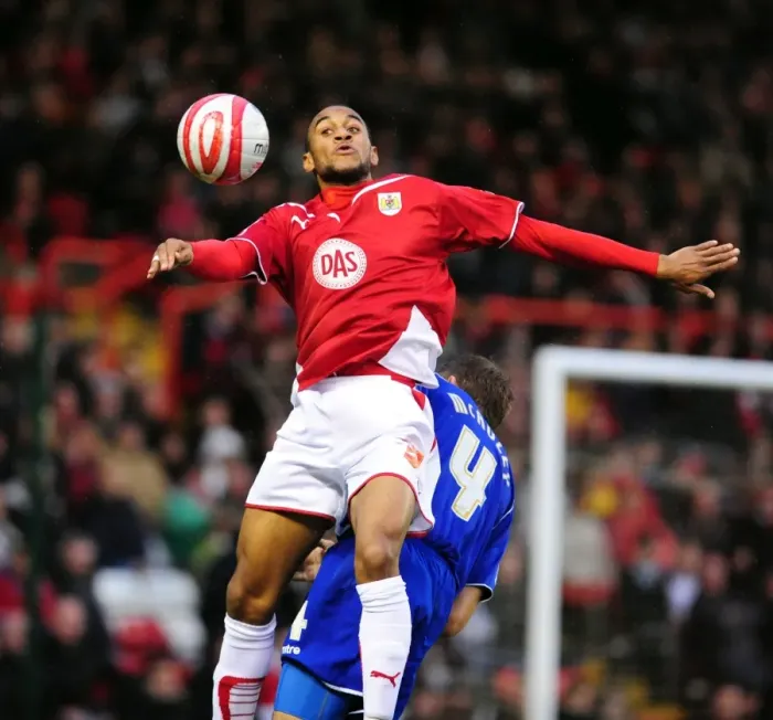Framed Print : Bristol City vs Ipswich Town: A Football Showdown (Season 09-10)