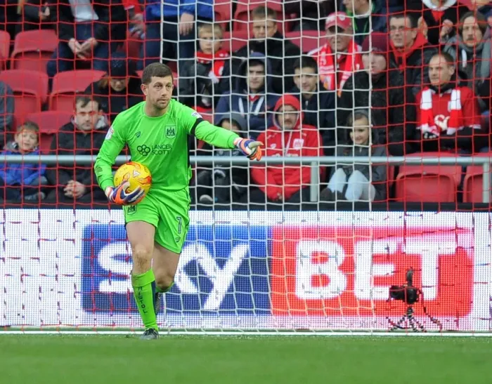 Framed Print : Bristol City vs Ipswich Town: Frank Fielding in Action at Ashton Gate, December 2016 (Sky Bet Championship) Framed Print : Bristol City vs Ipswich Town: Frank Fielding in Action at Ashton Gate, December 2016 (Sky Bet Championship)