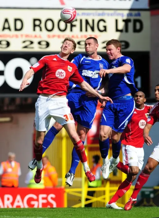 Framed Print : Bristol City vs Ipswich Town: Jon Stead's Aerial Battle in the Championship (16-04-2011) Framed Print : Bristol City vs Ipswich Town: Jon Stead's Aerial Battle in the Championship (16-04-2011)