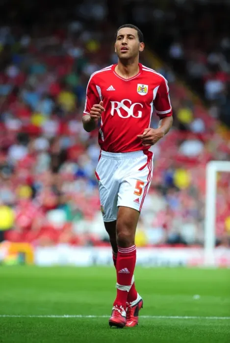 Framed Print : Bristol City vs Ipswich Town: Lewin Nyatanga at Ashton Gate Stadium (Championship Football Match, 2011) Framed Print : Bristol City vs Ipswich Town: Lewin Nyatanga at Ashton Gate Stadium (Championship Football Match, 2011)