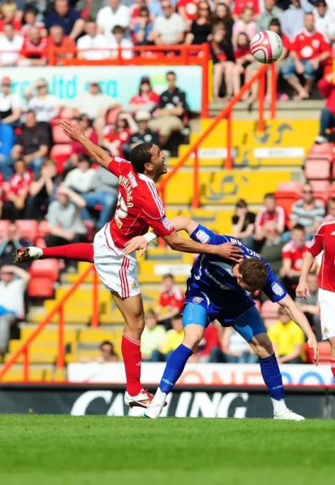 Framed Print : Bristol City vs Ipswich Town: Lewin Nyatanga vs Connor Wickham - Championship Battle at Ashton Gate, 16th April 2011 Framed Print : Bristol City vs Ipswich Town: Lewin Nyatanga vs Connor Wickham - Championship Battle at Ashton Gate, 16th April 2011