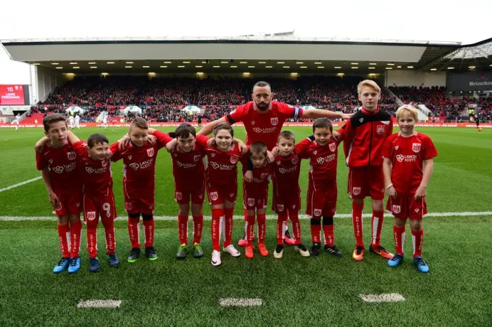 Framed Print : Bristol City vs Ipswich Town: Mascots Clash at Ashton Gate, Sky Bet Championship (December 2016) Framed Print : Bristol City vs Ipswich Town: Mascots Clash at Ashton Gate, Sky Bet Championship (December 2016)