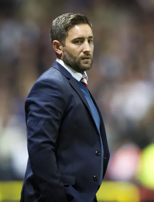 Framed Print : Bristol City vs Leeds United: Lee Johnson Leads the Charge at Ashton Gate, Sky Bet Championship (September 2016) Framed Print : Bristol City vs Leeds United: Lee Johnson Leads the Charge at Ashton Gate, Sky Bet Championship (September 2016)