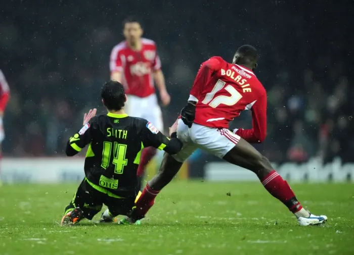 Framed Print : Bristol City vs Leeds United: Yannick Bolasie Fouls Jonathan Howson - Championship Match, February 4, 2011 - Ashton Gate Stadium Framed Print : Bristol City vs Leeds United: Yannick Bolasie Fouls Jonathan Howson - Championship Match, February 4, 2011 - Ashton Gate Stadium