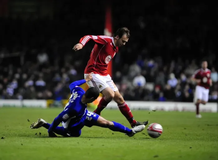 Framed Print : Bristol City vs Leicester City: 2010-11 Football Showdown - Season 10-11