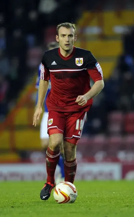 Framed Print : Bristol City vs Leicester City: Liam Kelly in Action, Championship Football Match at Ashton Gate Stadium - January 12, 2013 Framed Print : Bristol City vs Leicester City: Liam Kelly in Action, Championship Football Match at Ashton Gate Stadium - January 12, 2013