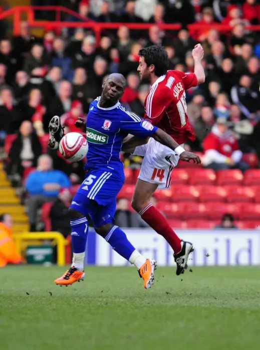 Framed Print : Bristol City vs. Middlesbrough: Cole Skuse vs. Leroy Lita's Intense Battle in the Championship (15 / 01 / 2011) Framed Print : Bristol City vs. Middlesbrough: Cole Skuse vs. Leroy Lita's Intense Battle in the Championship (15 / 01 / 2011)