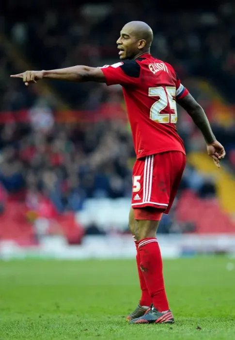 Framed Print : Bristol City vs Middlesbrough: Marvin Elliott in Action at Ashton Gate, Npower Championship (09 / 03 / 2013) Framed Print : Bristol City vs Middlesbrough: Marvin Elliott in Action at Ashton Gate, Npower Championship (09 / 03 / 2013)