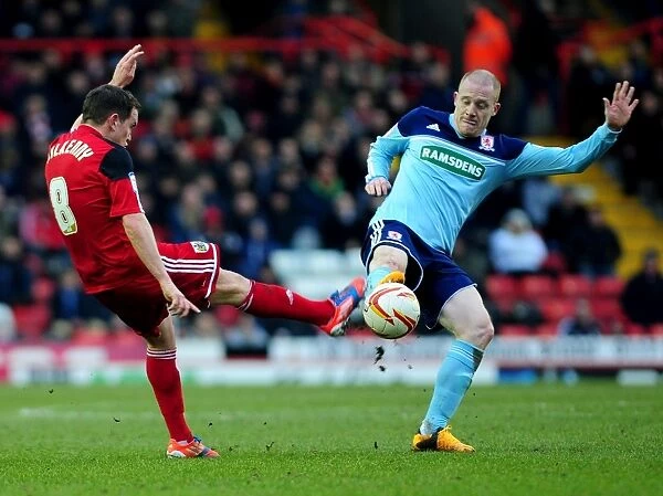 Bristol City vs Middlesbrough: Neil Kilkenny and Nicky Bailey Battle for Control in Npower Championship Clash