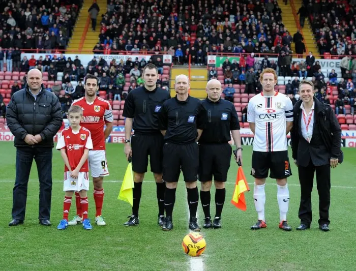 Framed Print : Bristol City vs MK Dons: Sky Bet League One Clash at Ashton Gate (January 2014)