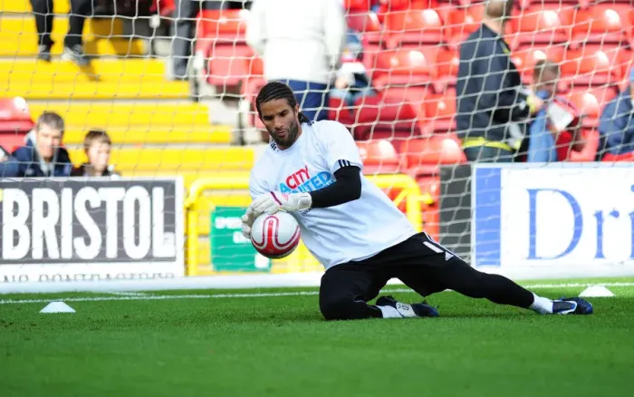 Framed Print : Bristol City vs Norwich City: David James in Action during the Npower Championship Match at Ashton Gate (October 2010) Framed Print : Bristol City vs Norwich City: David James in Action during the Npower Championship Match at Ashton Gate (October 2010)
