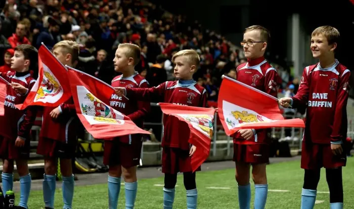 Framed Print : Bristol City vs Norwich City: First Half Flag Bearers, Ashton Gate, 2017 Framed Print : Bristol City vs Norwich City: First Half Flag Bearers, Ashton Gate, 2017