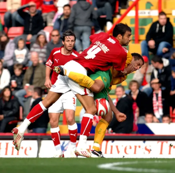 Framed Print : Bristol City vs. Norwich City: A Football Rivalry - Season 08-09 Framed Print : Bristol City vs. Norwich City: A Football Rivalry - Season 08-09