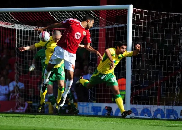 Framed Print : Bristol City vs Norwich City: A Football Rivalry - Season 10-11 Framed Print : Bristol City vs Norwich City: A Football Rivalry - Season 10-11