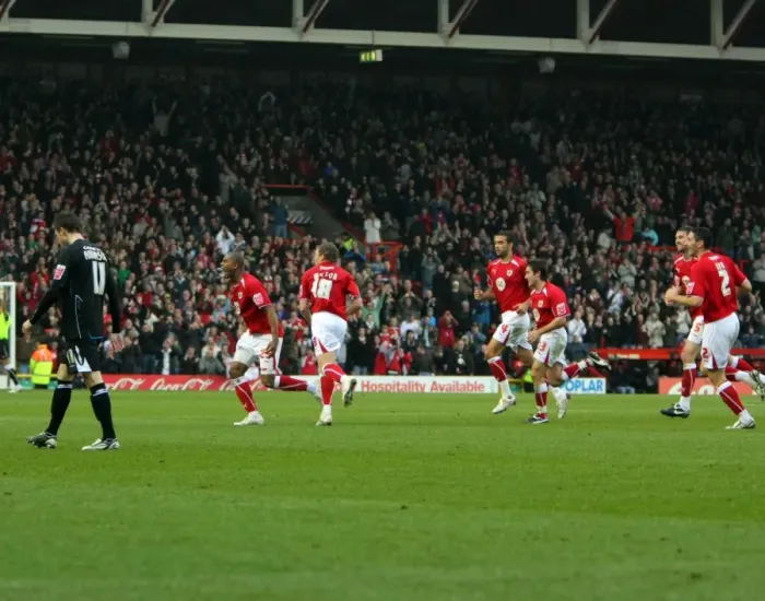 Framed Print : Bristol City vs. Nottingham Forest: A Football Rivalry - Season 08-09 Framed Print : Bristol City vs. Nottingham Forest: A Football Rivalry - Season 08-09