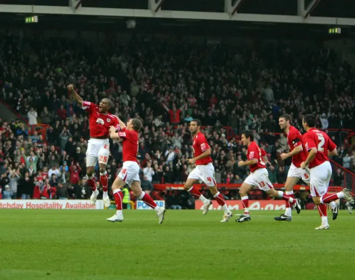 Framed Print : Bristol City vs. Nottingham Forest: A Football Rivalry - Season 08-09 Framed Print : Bristol City vs. Nottingham Forest: A Football Rivalry - Season 08-09
