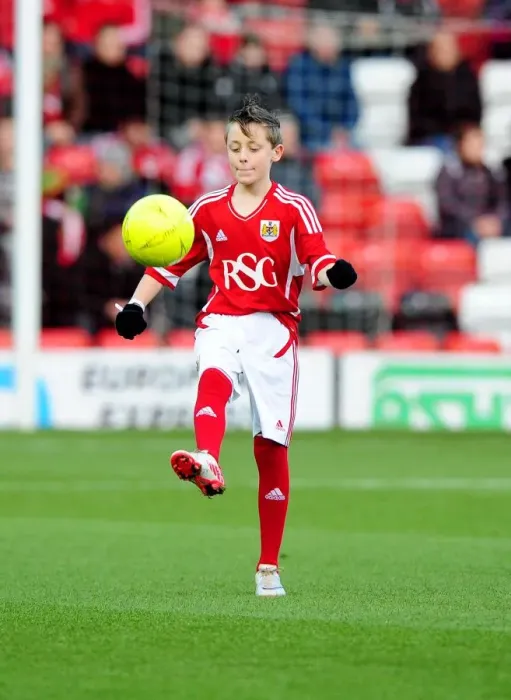 Framed Print : Bristol City vs. Nottingham Forest: A Football Showdown - Season 11-12