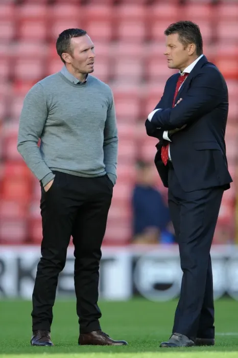 Framed Print : Bristol City vs Oxford United: Pre-Match Conversation Between Managers Steve Cotterill and Michael Appleton Framed Print : Bristol City vs Oxford United: Pre-Match Conversation Between Managers Steve Cotterill and Michael Appleton