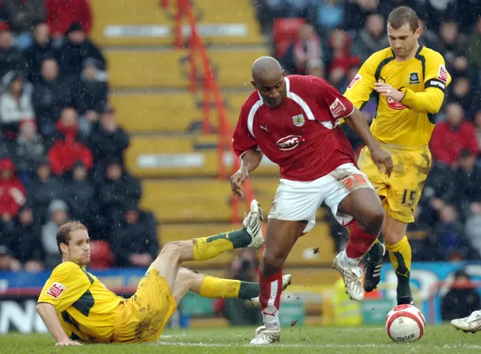Framed Print : Bristol City vs Plymouth Argyle: A Football Rivalry - Season 07-08 Framed Print : Bristol City vs Plymouth Argyle: A Football Rivalry - Season 07-08