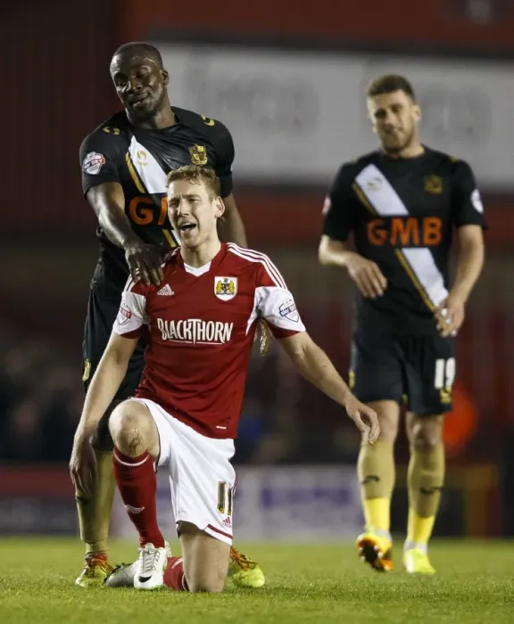 Framed Print : Bristol City vs Port Vale: Scott Wagstaff Reacts to Foul by Anthony Griffith Framed Print : Bristol City vs Port Vale: Scott Wagstaff Reacts to Foul by Anthony Griffith