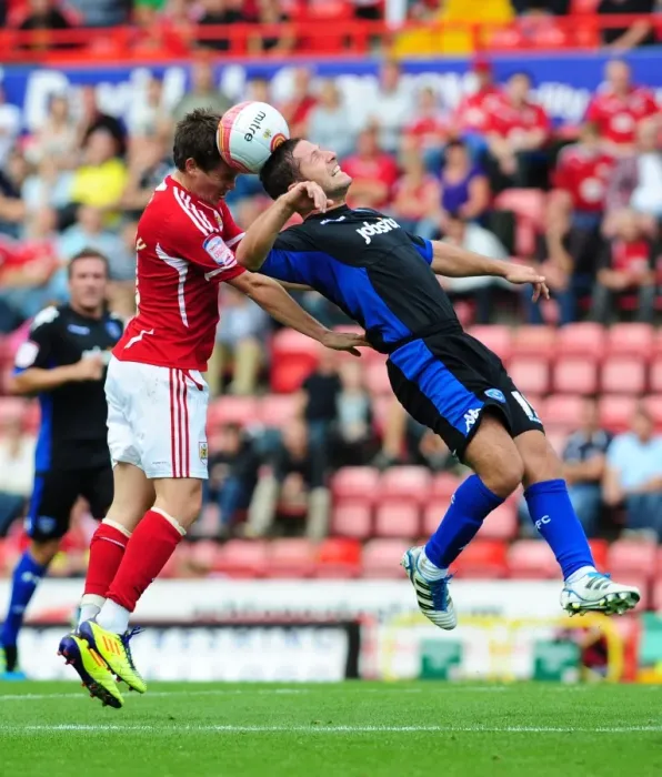 Framed Print : Bristol City vs Portsmouth: Neil Kilkenny vs David Norris - Championship Clash at Ashton Gate Stadium (200811) Framed Print : Bristol City vs Portsmouth: Neil Kilkenny vs David Norris - Championship Clash at Ashton Gate Stadium (200811)