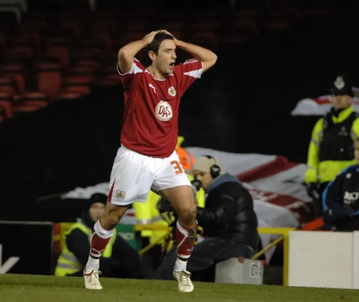 Framed Print : Bristol City vs Portsmouth: A Football Rivalry - Season 08-09