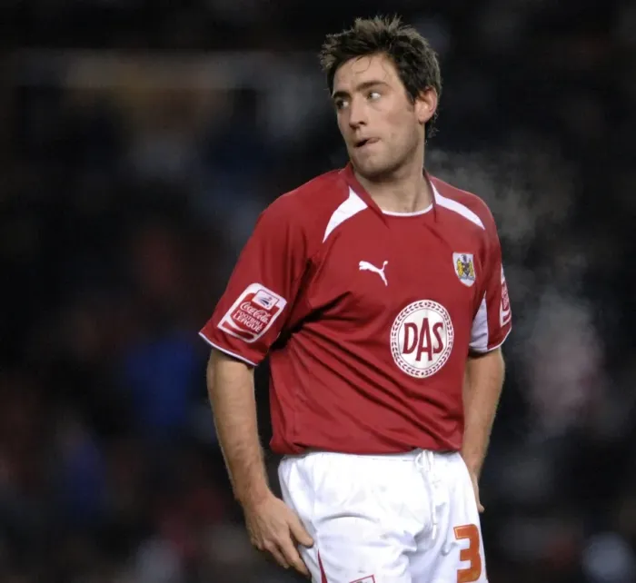 Framed Print : Bristol City vs Portsmouth: A Football Rivalry - Season 08-09