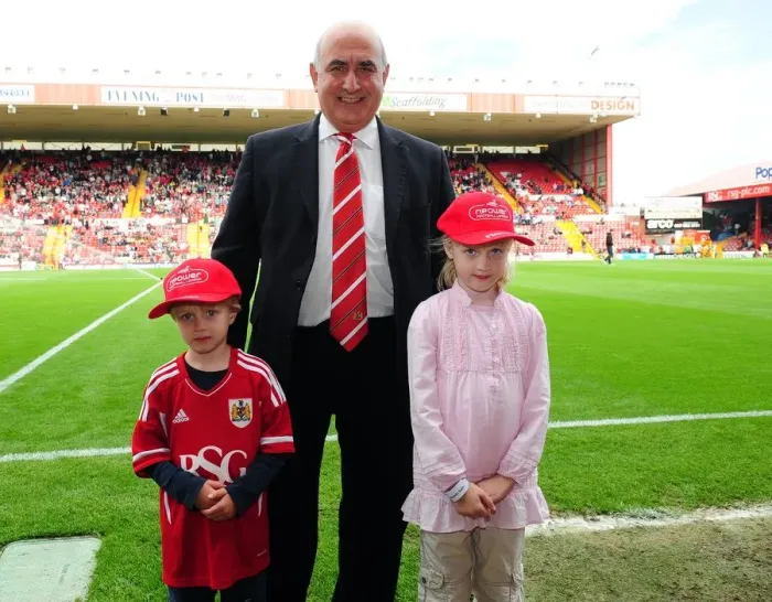 Framed Print : Bristol City vs Portsmouth: A Football Rivalry - Season 11-12