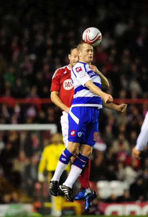 Framed Print : Bristol City vs QPR: Intense Action in the Npower Championship at Ashton Gate (October 2010) Framed Print : Bristol City vs QPR: Intense Action in the Npower Championship at Ashton Gate (October 2010)