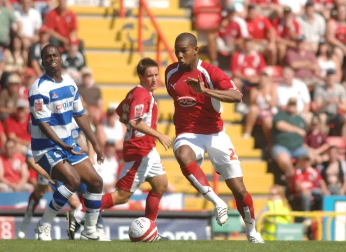 Framed Print : Bristol City vs. QPR: Marvin Elliott in Action