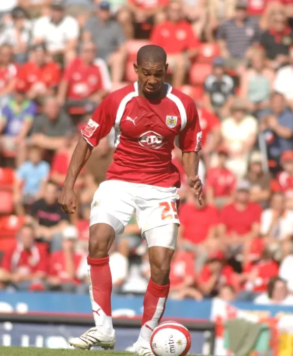 Framed Print : Bristol City vs. QPR: Marvin Elliott in Action Framed Print : Bristol City vs. QPR: Marvin Elliott in Action