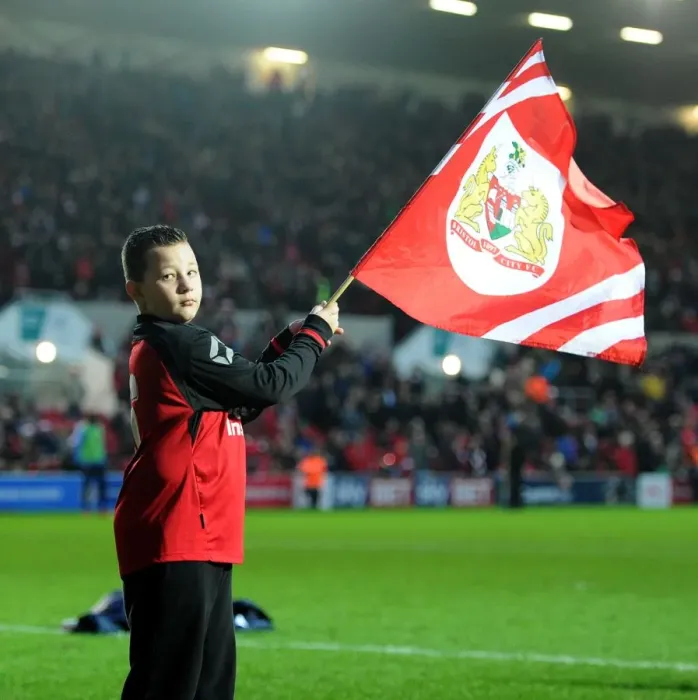 Framed Print : Bristol City vs Queens Park Rangers Championship Clash at Ashton Gate Stadium (19 / 12 / 2015)