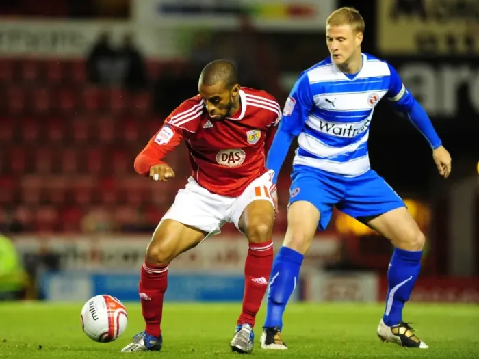Framed Print : Bristol City vs Reading: Danny Haynes in Action, Npower Championship, Ashton Gate, 19 / 10 / 2010
