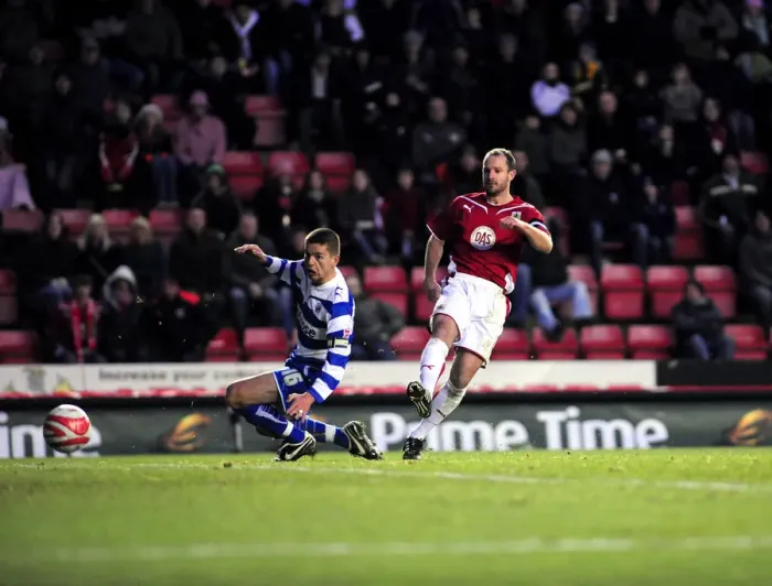 Framed Print : Bristol City vs Reading: A Football Rivalry - Season 09-10 Framed Print : Bristol City vs Reading: A Football Rivalry - Season 09-10