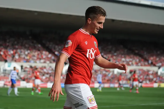 Framed Print : Bristol City vs Reading: Joe Bryan in Action at Ashton Gate, 2015