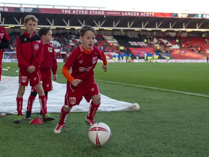 Framed Print : Bristol City vs Reading: Thrill at Ashton Gate - Mascot's Excitement