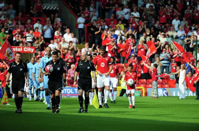 Framed Print : Bristol City vs Scunthorpe United: A Football Rivalry - Season 09-10