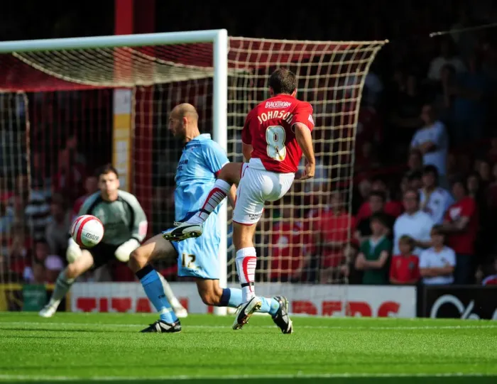 Framed Print : Bristol City vs Scunthorpe Utd: A Football Rivalry - Season 09-10