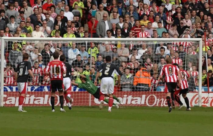 Framed Print : Bristol City vs. Sheffield United: A Football Rivalry - Season 07-08 Framed Print : Bristol City vs. Sheffield United: A Football Rivalry - Season 07-08