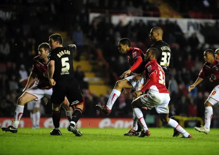 Framed Print : Bristol City vs Sheffield United: Football Rivalry - Season 09-10 Framed Print : Bristol City vs Sheffield United: Football Rivalry - Season 09-10