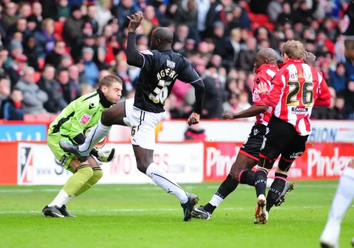Framed Print : Bristol City vs. Sheffield United: A Football Rivalry - Season 09-10 Framed Print : Bristol City vs. Sheffield United: A Football Rivalry - Season 09-10
