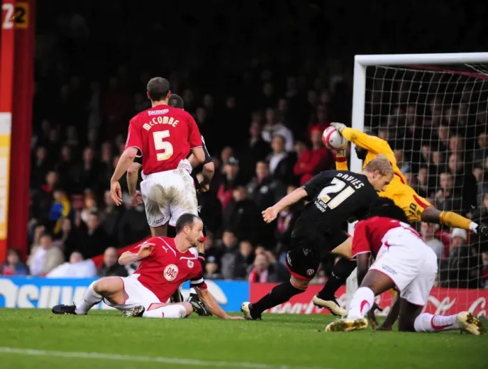 Framed Print : Bristol City vs Sheffield United: A Football Showdown - Season 09-10 Framed Print : Bristol City vs Sheffield United: A Football Showdown - Season 09-10