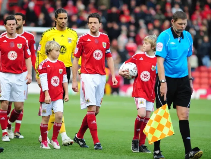 Framed Print : Bristol City vs Sheffield United: A Football Showdown - Season 10-11