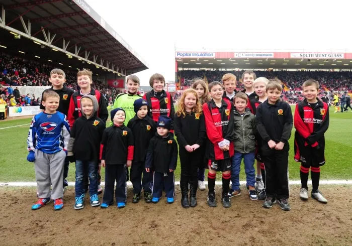 Framed Print : Bristol City vs Sheffield Wednesday Flag Bearers Clash, Npower Championship (April 2013)