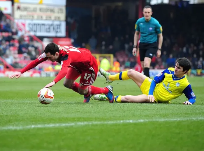 Framed Print : Bristol City vs Sheffield Wednesday: Greg Cunningham Foul by Kieran Lee Framed Print : Bristol City vs Sheffield Wednesday: Greg Cunningham Foul by Kieran Lee