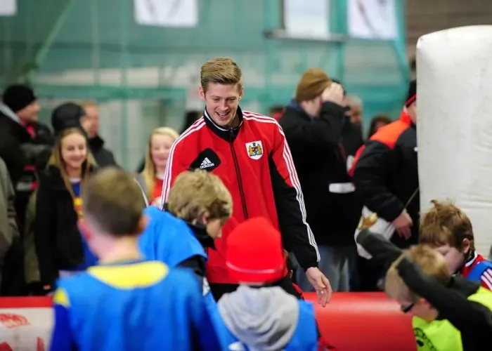 Framed Print : Bristol City vs Sheffield Wednesday: Npower Championship Showdown at Ashton Gate - April 1, 2013 Framed Print : Bristol City vs Sheffield Wednesday: Npower Championship Showdown at Ashton Gate - April 1, 2013