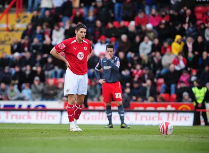 Framed Print : Bristol City vs Southampton: A Clash from the 08-09 Season